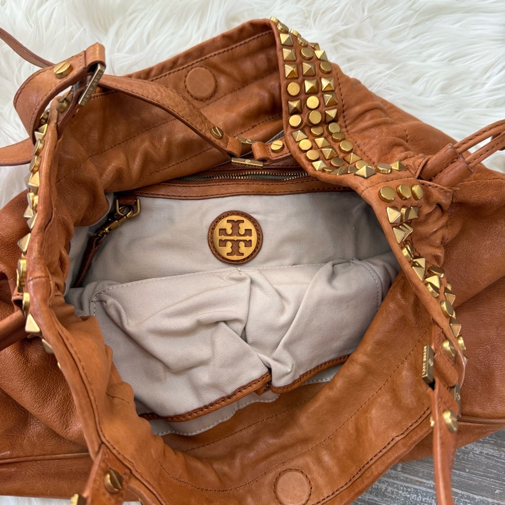 TORY BURCH Tan Studded Linden Leather Tote Bag - Picture 5 of 8